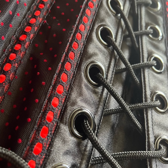 NWT Living dead souls, black and red corset/waist trainer/romanticism/punk - Picture 15 of 16